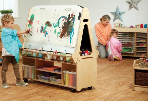 PT1070-Millhouse-Early-Years-Furniture-Double-Sided-2-in-1-Easel-with-High-Easel-Storage-Trolley_Lifestyle_RGB
